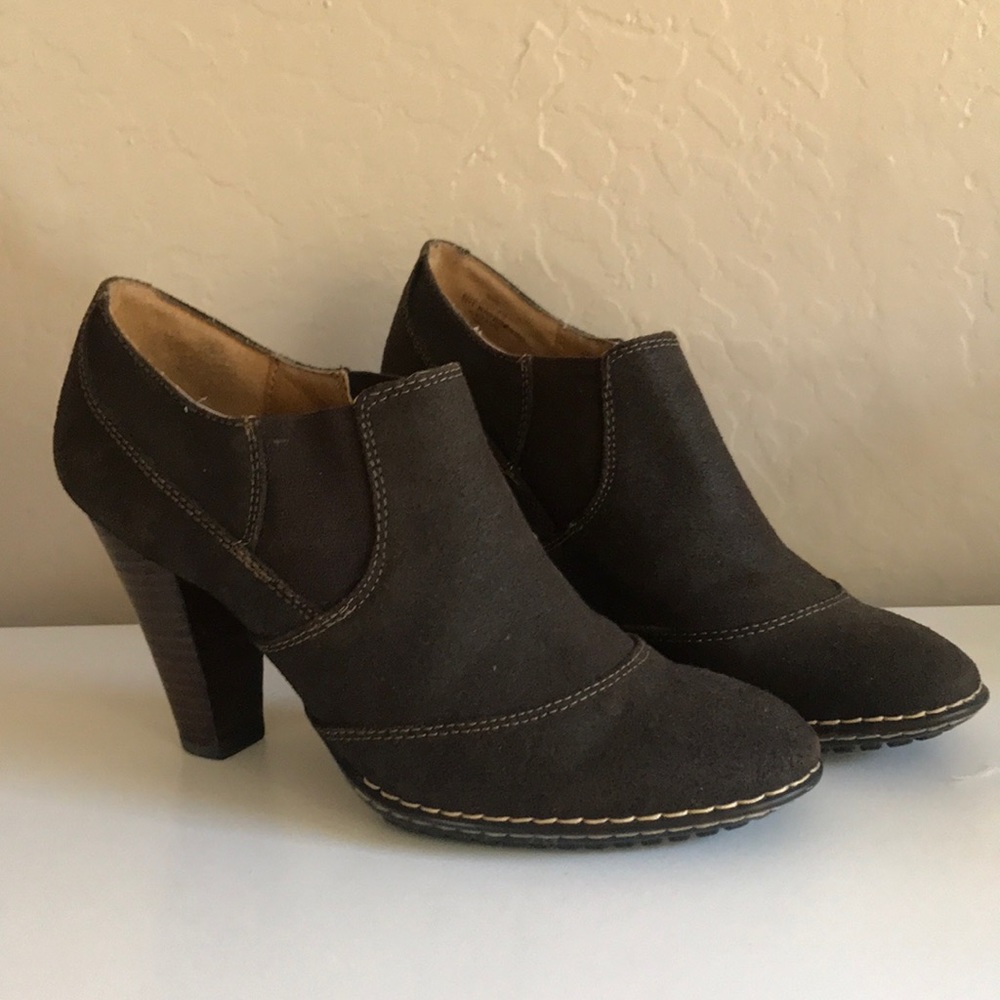 Brown leather shoes